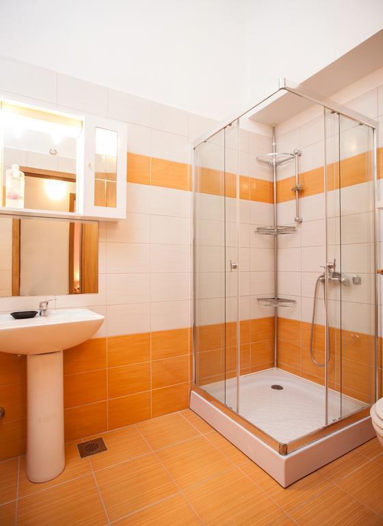 Apartments Fiona - Away From City Crowds 마카르스카 객실 사진