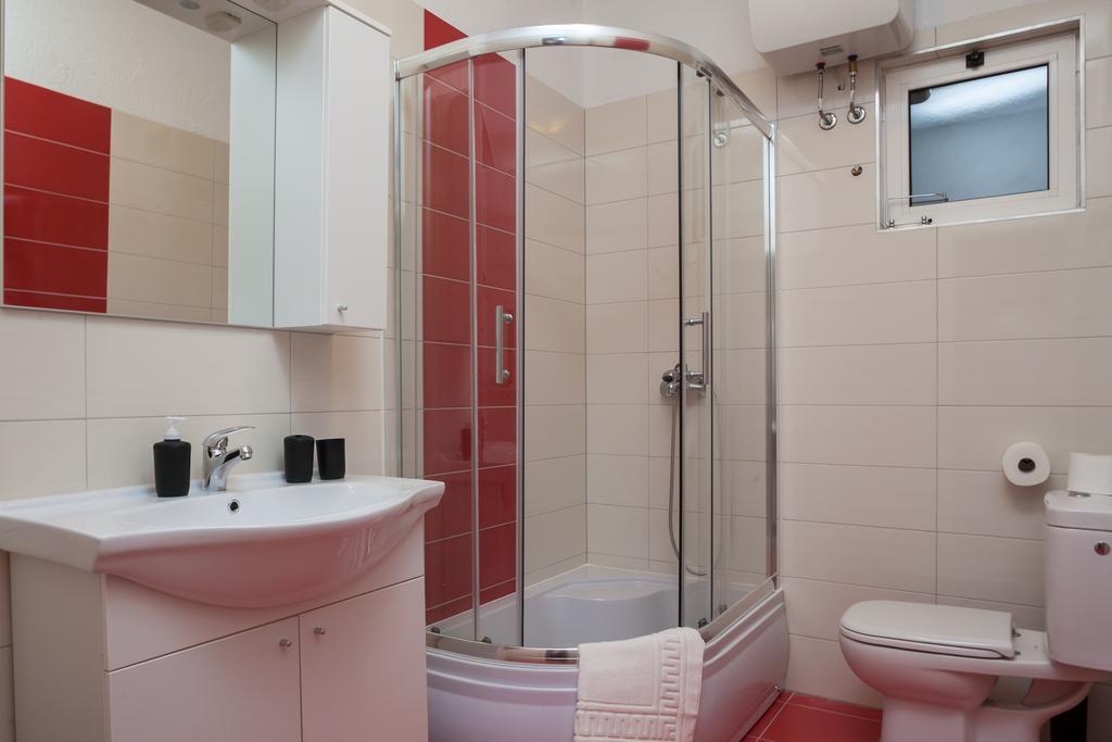Apartments Fiona - Away From City Crowds 마카르스카 객실 사진