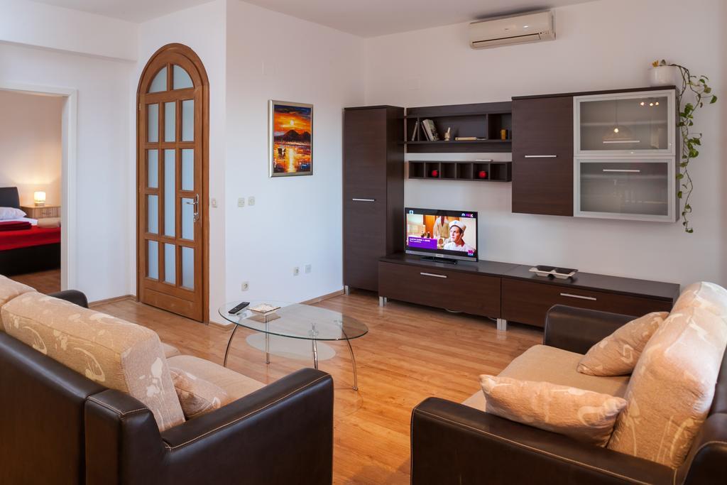 Apartments Fiona - Away From City Crowds 마카르스카 객실 사진